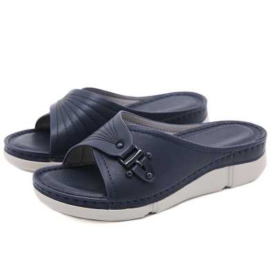 New thick soled slope heel slippers European and American fashion hollow summer female gladiator beach slippers T777 4